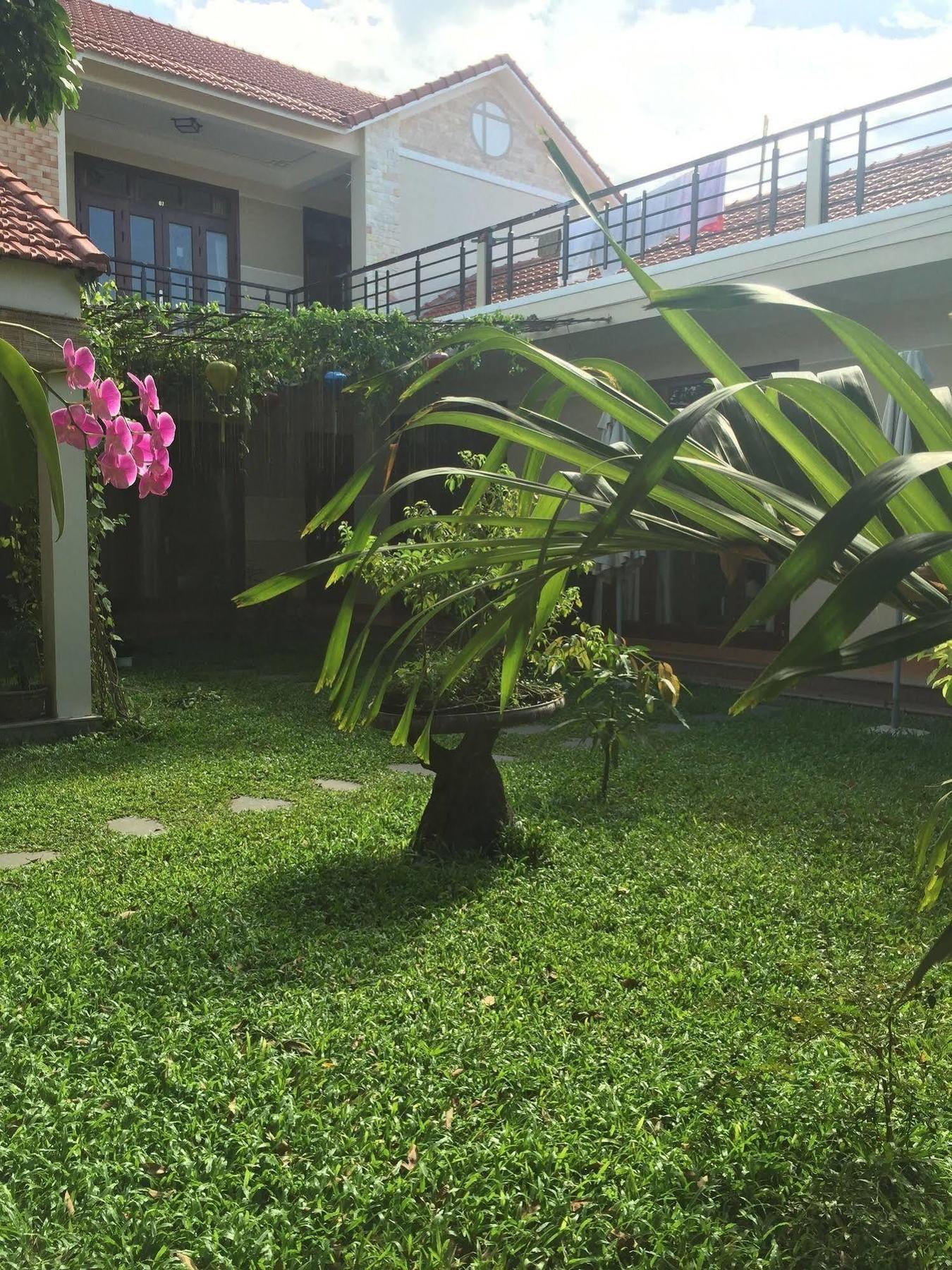 Galaxy Homestay Hoi An Zewnętrze zdjęcie